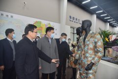 市、區(qū)領(lǐng)導(dǎo)一行蒞臨公司調(diào)研指導(dǎo)